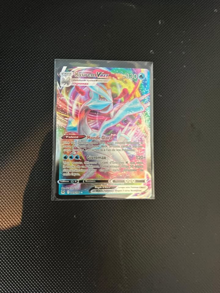 Kyurem VMAX 049/196