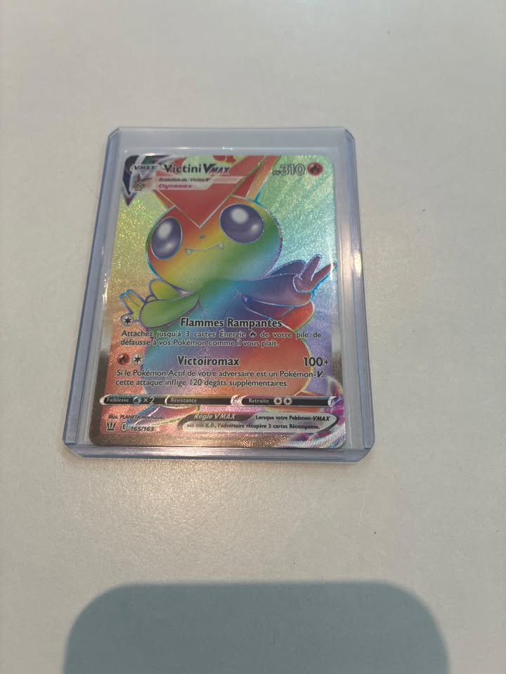 Victini VMAX 165/163