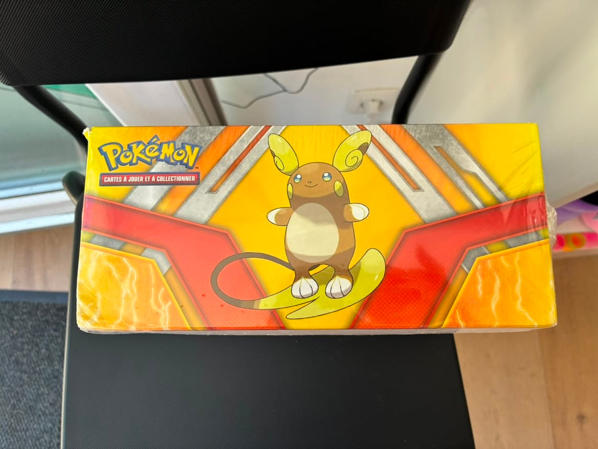 Pokémon – Display 8 Kits du Dresseur Soleil &amp; Lune Lougaroc Raichu d’Alola FR